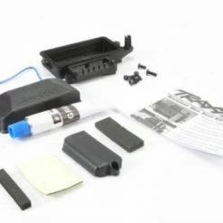 Traxxas Box Receiver (sealed)/ Foam Pad/ Silicone Grease/ 3x8mm BCS (2)/ 2.5x8mm CS (2)/ 3x6mm BCS (2)